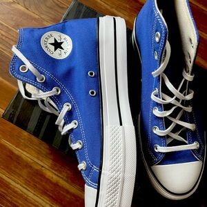 Converse Women's Chuck Taylor All Star Lift Platform
